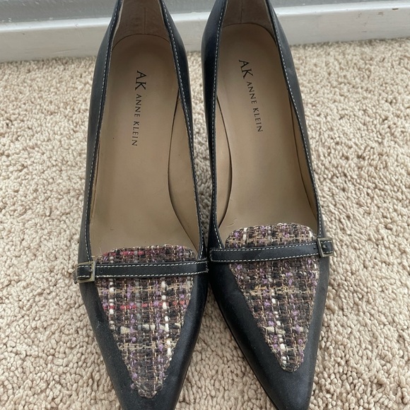 Anne Klein tweed and black leather pointed toe heels - Picture 2 of 5